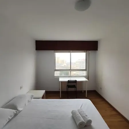 Vibescoruna- Porto 8 Apartman